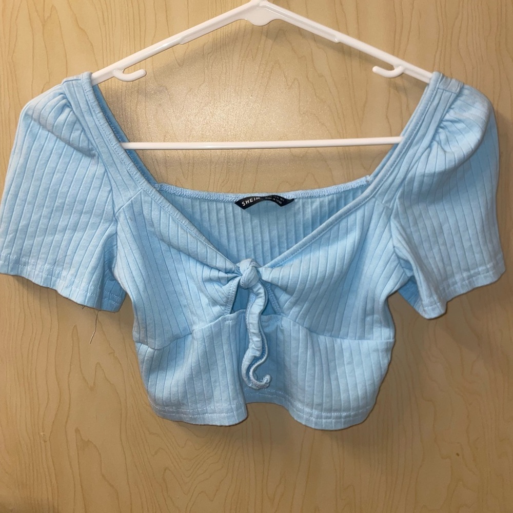 Ribbed light blue front tie crop top
